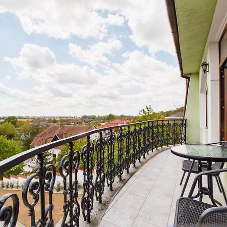 Rya Residence Nagyvárad Kültér fotó