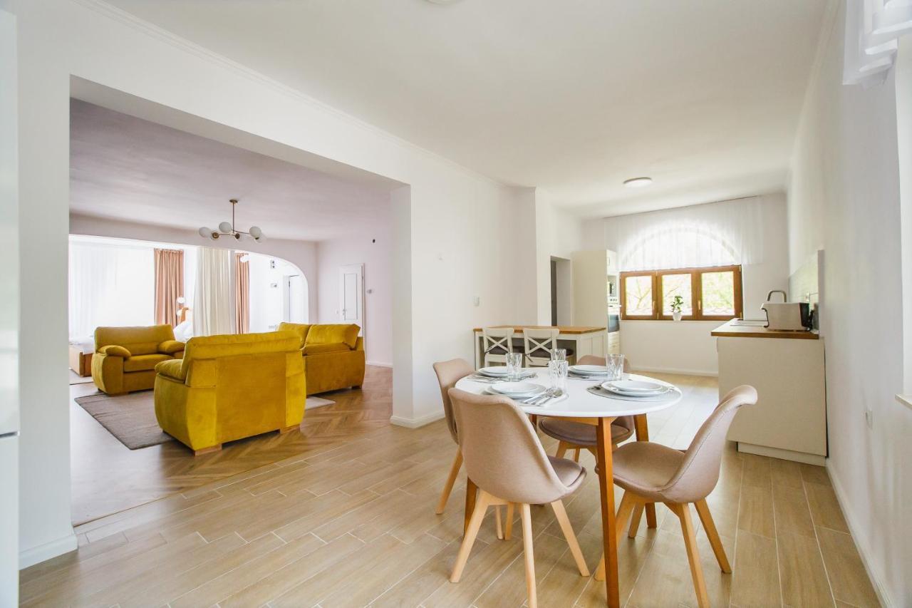 Rya Residence Nagyvárad Kültér fotó
